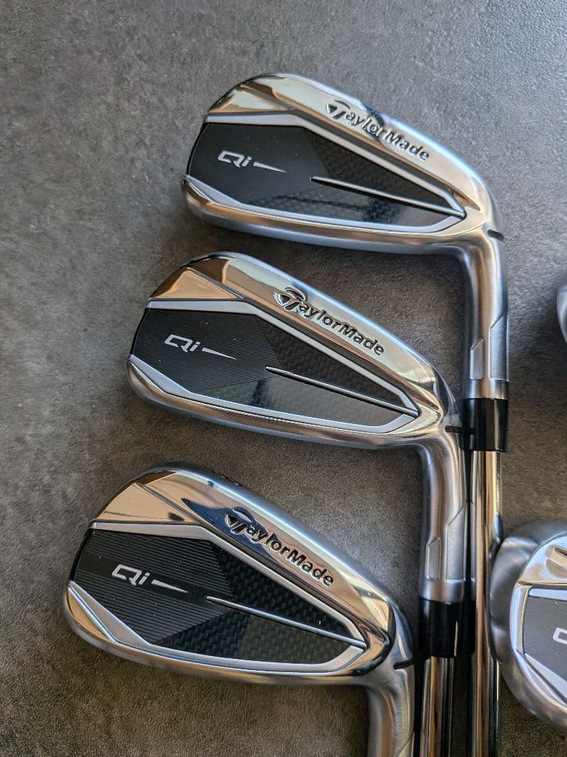 ●ほぼ新品　ラウンド未使用●Qi アイアンセットPW-6 5本i フレックスS