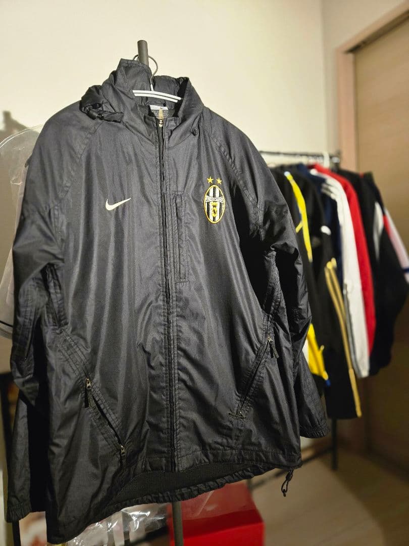 【​希少】 00s ユヴェントス NIKE ナイロンジャケット セリエA