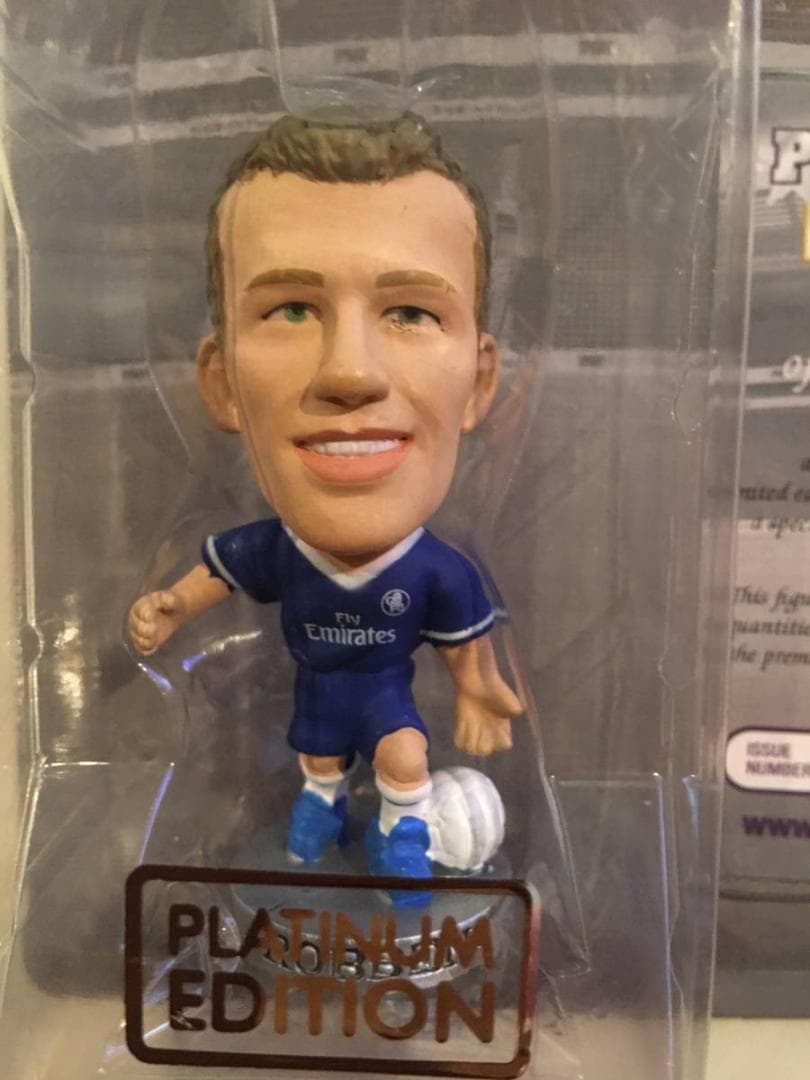 コリンシアン・プラチナム【アリエン・ロッベン＊チェルシー/ホーム】360体限定