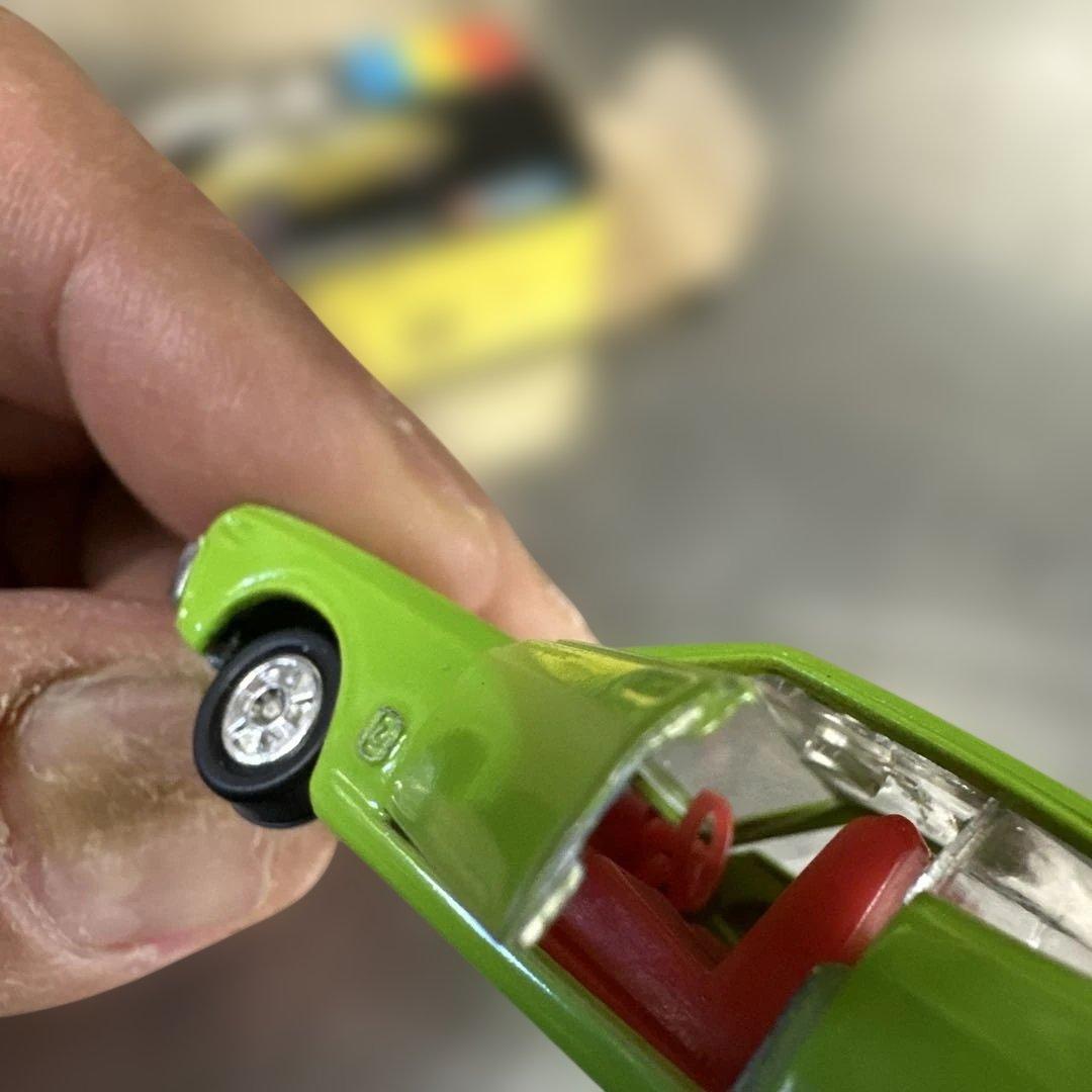 トミカ Nissan Laurel 2000 SGX ミニカーオリジナル黒箱付