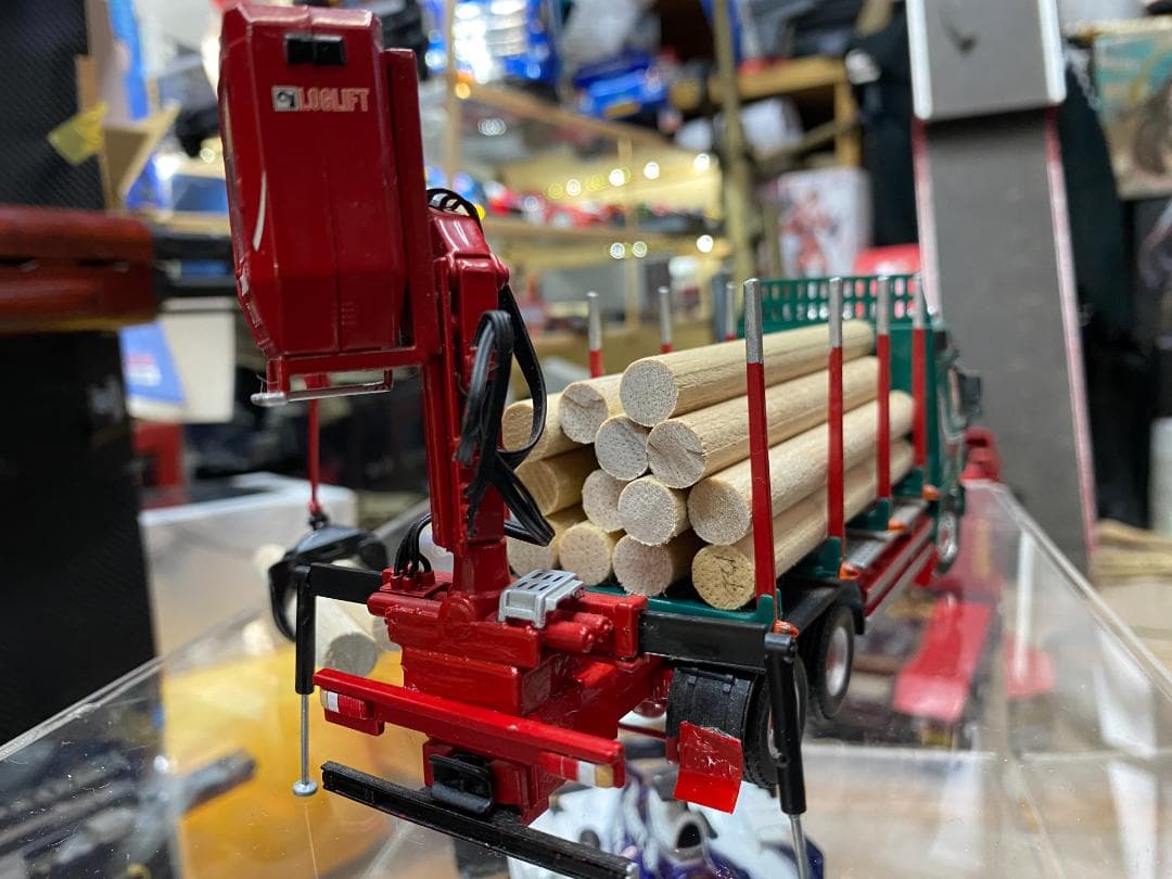 1/50 Conrad DOLL 原木車 材木運搬 メルセデスベンツ アクトロス