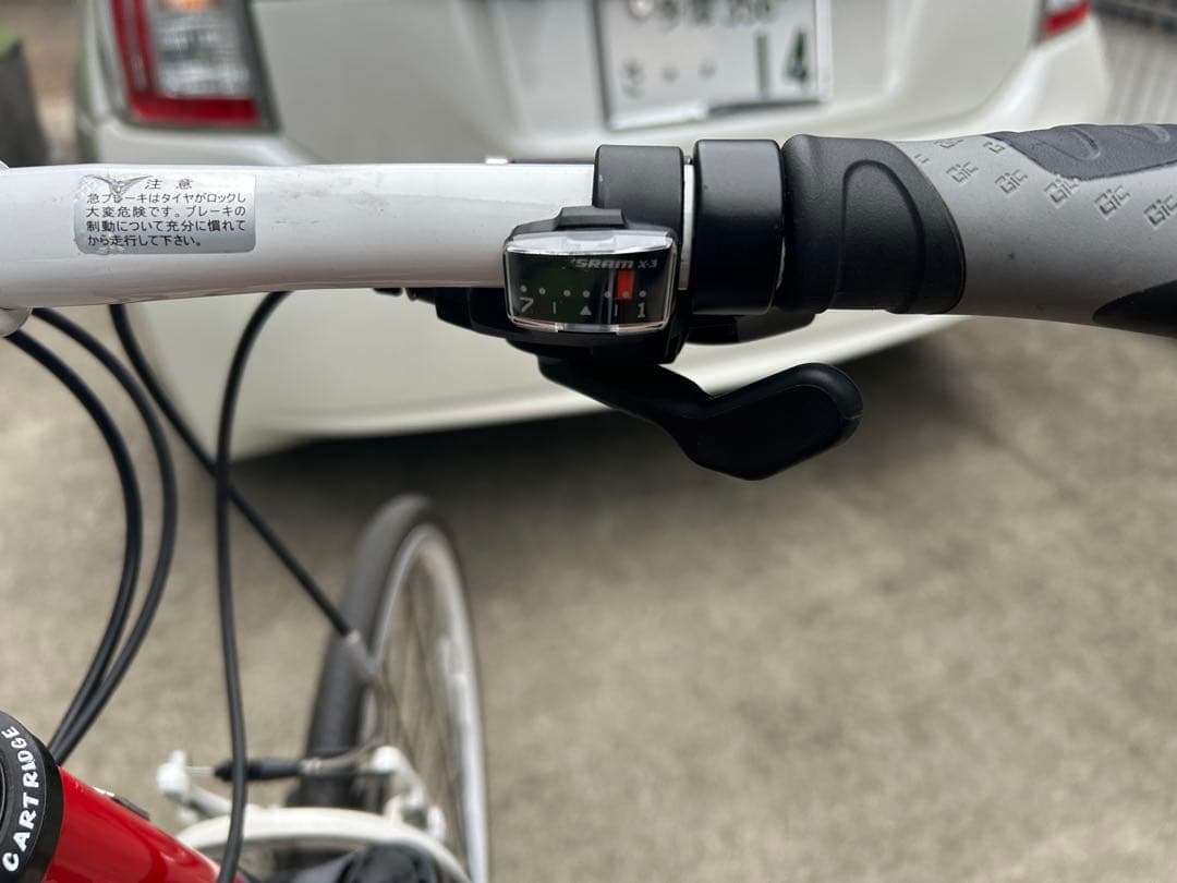 Ferrari クロスバイク 21段変速 レッド