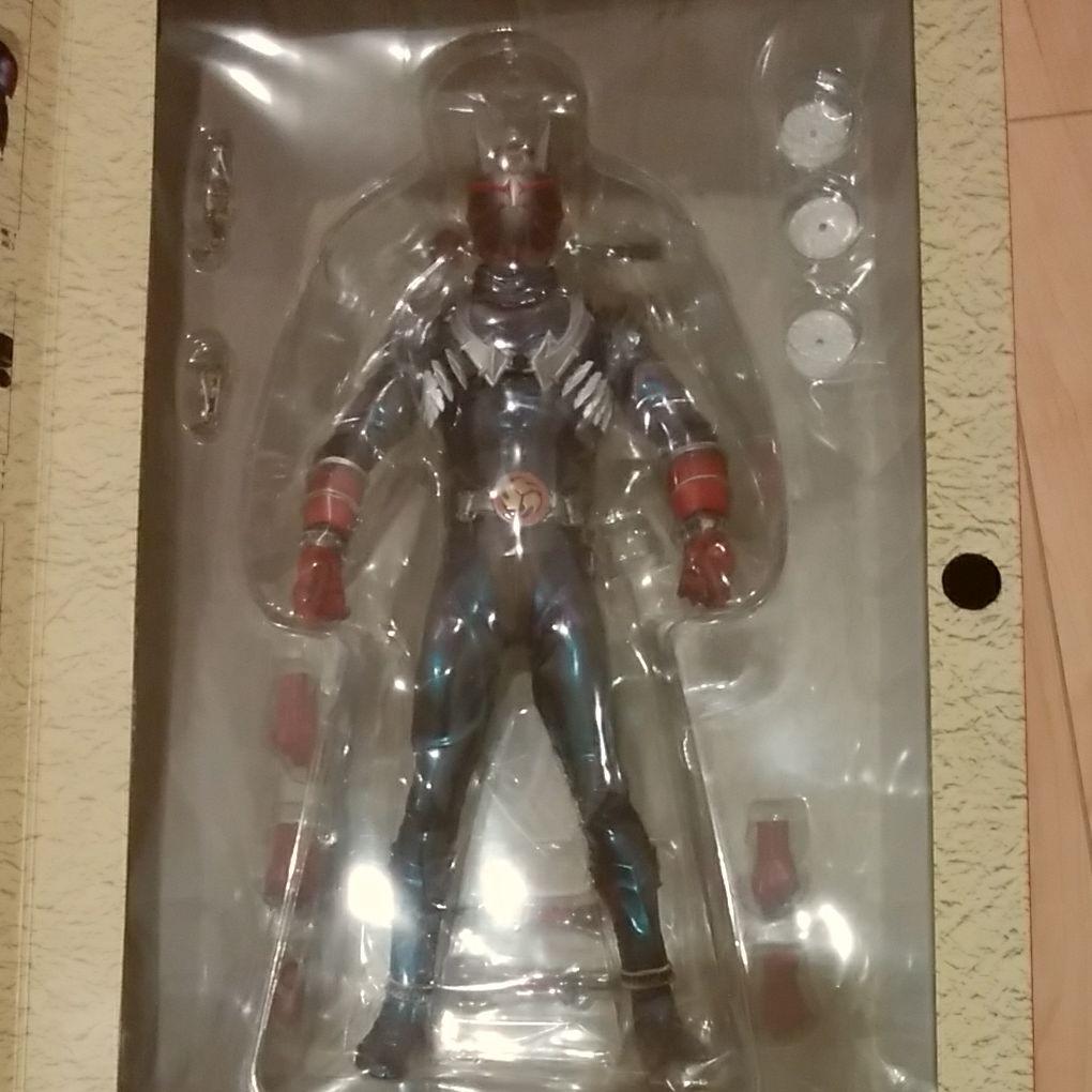 仮面ライダー響　フィギュア