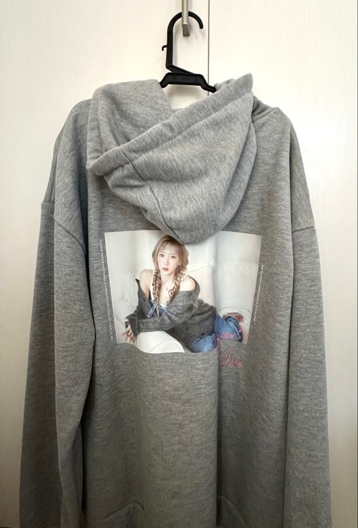 少女時代 テヨン taeyeon パーカー Mサイズ