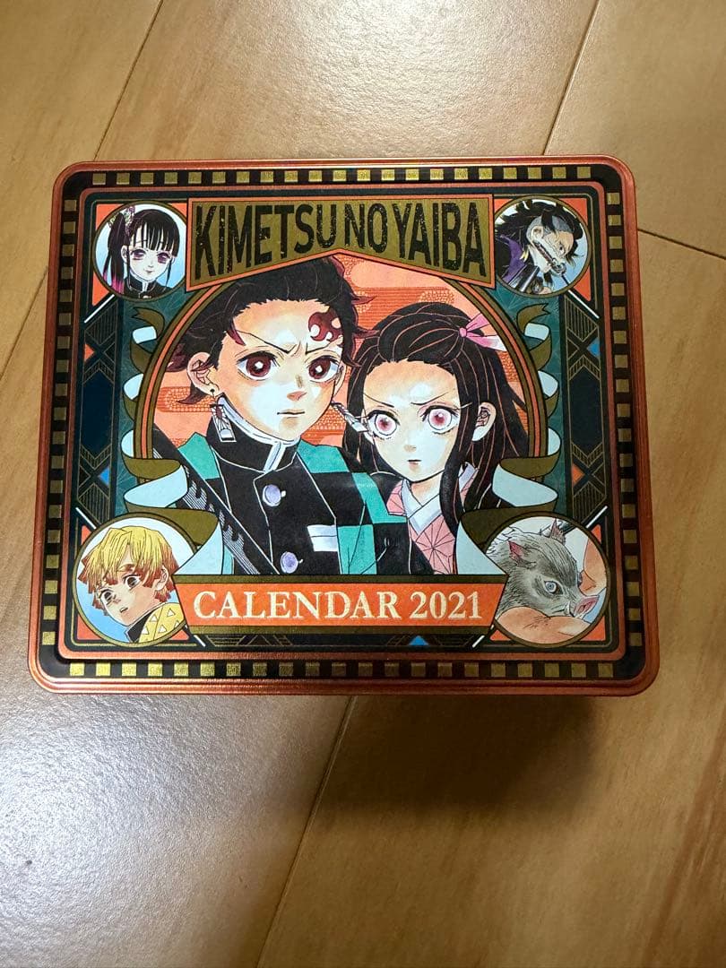 鬼滅の刃 コミックカレンダー2021 特製缶入り日めくりカレンダー