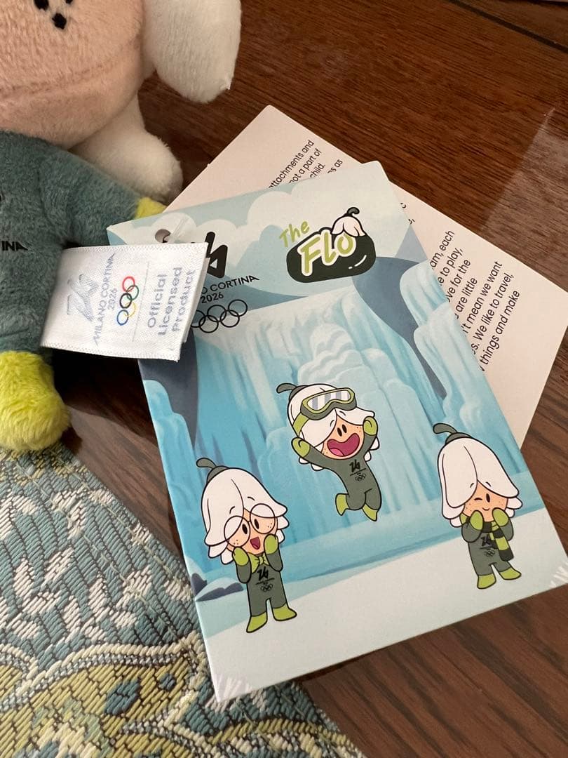 ミラノオリンピック　公式ショップ　キーリング付マスコット　「ティナのお友達」