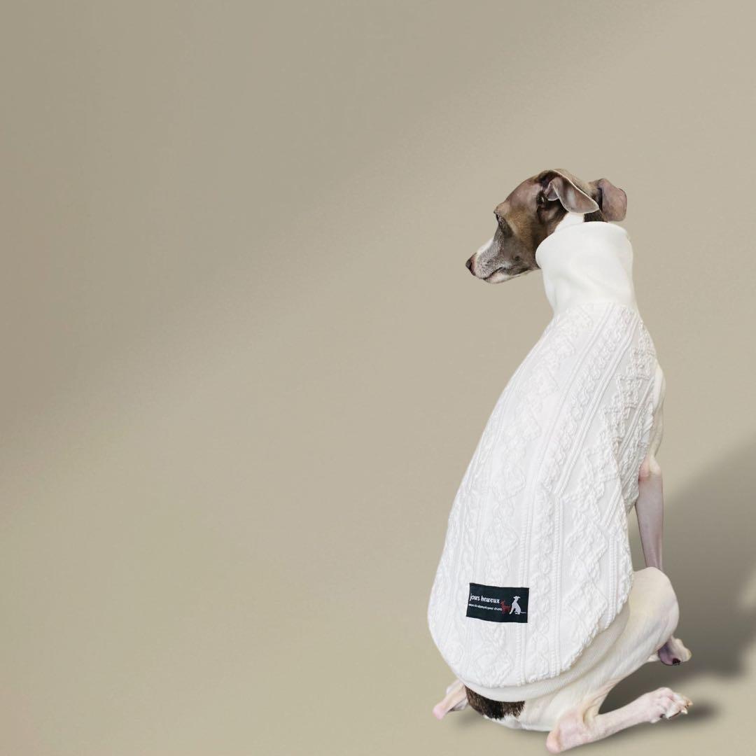 ⑭アラン風ニットトップス