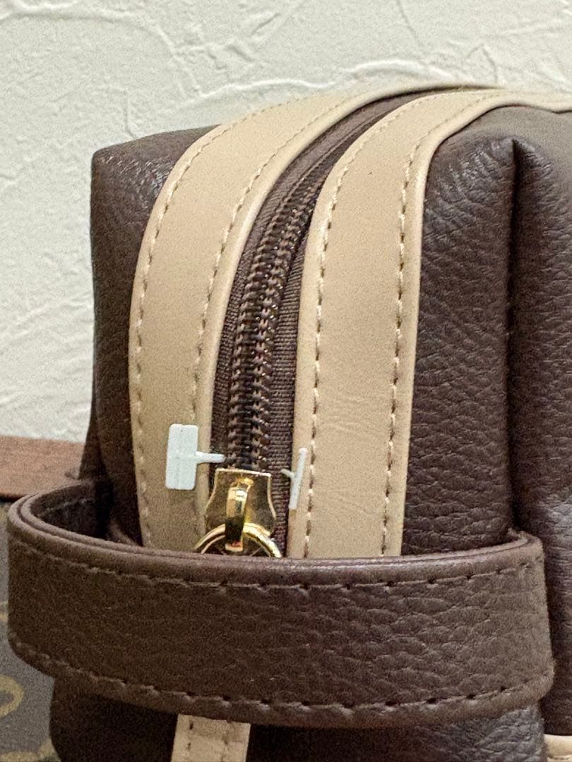 【未開封】2025/12月搭乗 エミレーツ航空ファーストクラス アメニティキット