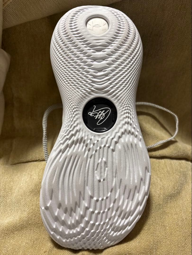 CURRY バスケットボールシューズ ホワイト/ブラック