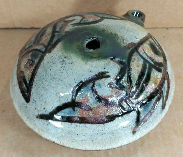 【本物保証】金城次郎 水滴(魚紋水滴）共箱 栞 人間国宝 壷屋焼 壺屋焼 美品