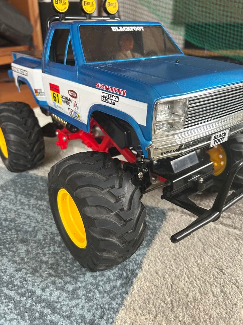 BLACK FOOT モンスタートラック