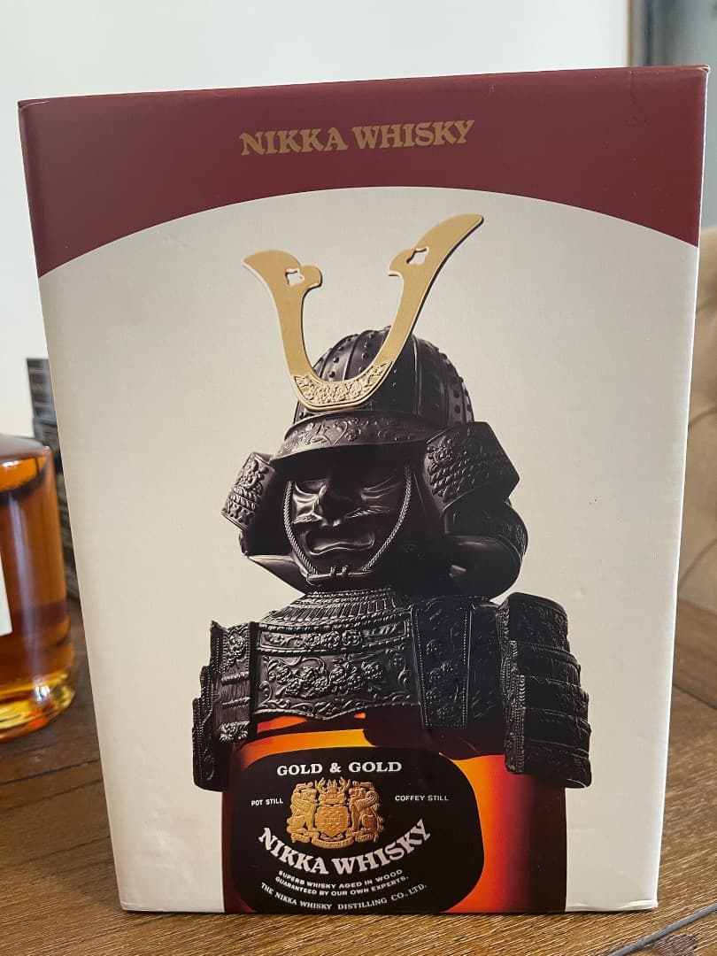 NIKKA WHISKY GOLD & GOLD サムライボトル