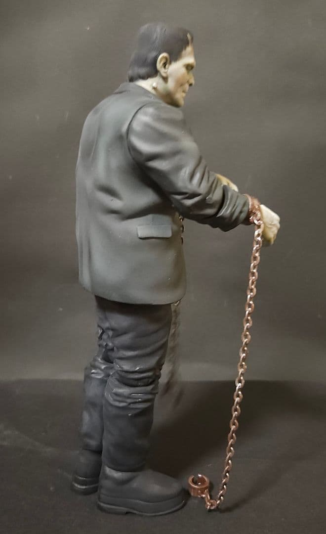 SIDESHOW製フィギュア フランケンシュタインの怪物リペイント完成品