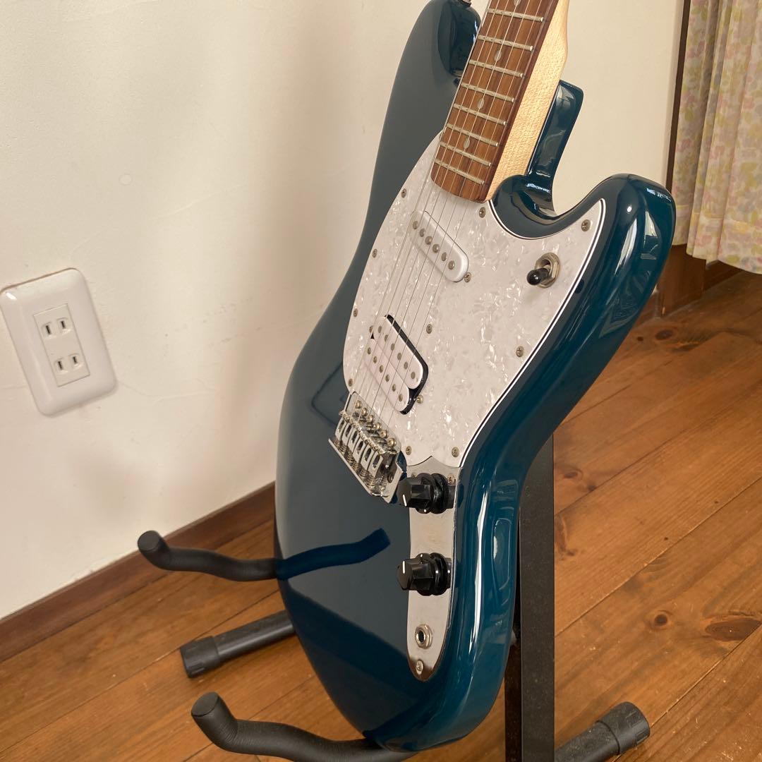 BACCHUS バッカス　エレキギター　ムスタングタイプ