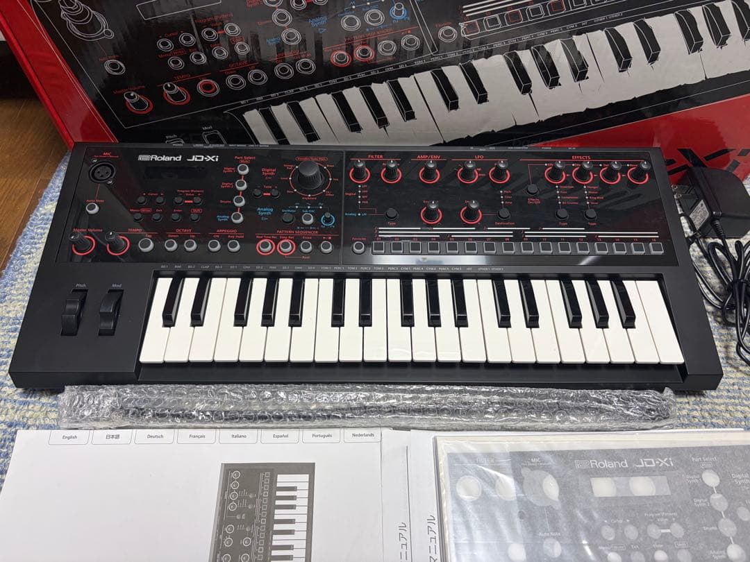 Roland JD-Xi シンセサイザー 外箱とソフトケース付