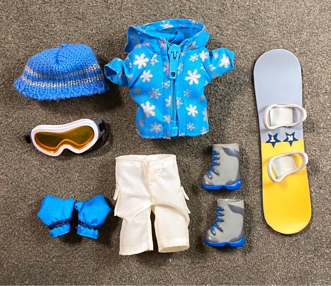 ハローキティ ドレスアップ コレクション マスコット 服 キャリーケース