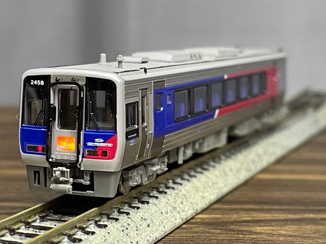 KATO N2000系 2458号車(量産先行車) 10-1628バラし