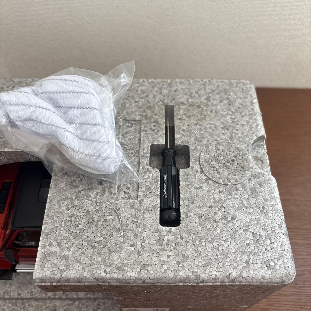 ミニチャンプス　メルセデス　ベンツ　AMG G63 1/18 ミニカー オレンジ