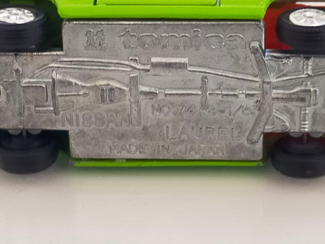 希少 ブタケツ 1Fホイール 黒箱 トミカ ローレル 2000 SGX 日本製