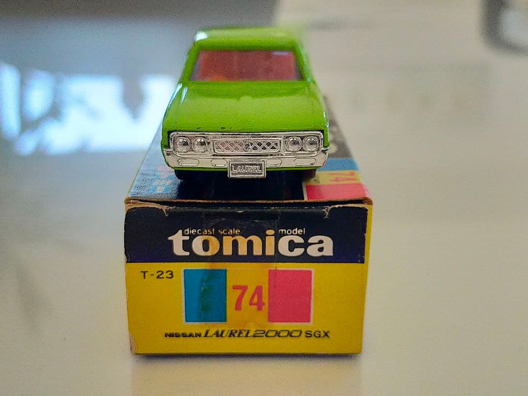 希少 ブタケツ 1Fホイール 黒箱 トミカ ローレル 2000 SGX 日本製