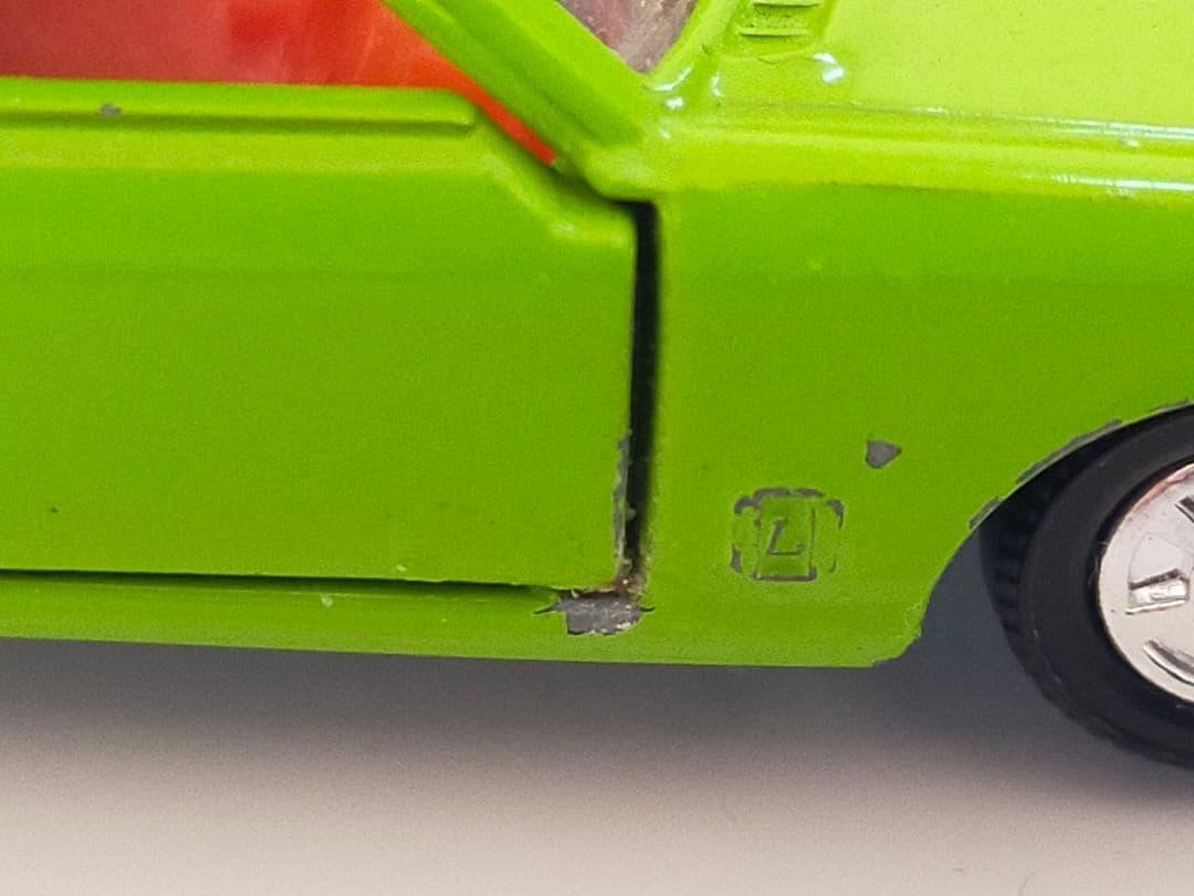 希少 ブタケツ 1Fホイール 黒箱 トミカ ローレル 2000 SGX 日本製