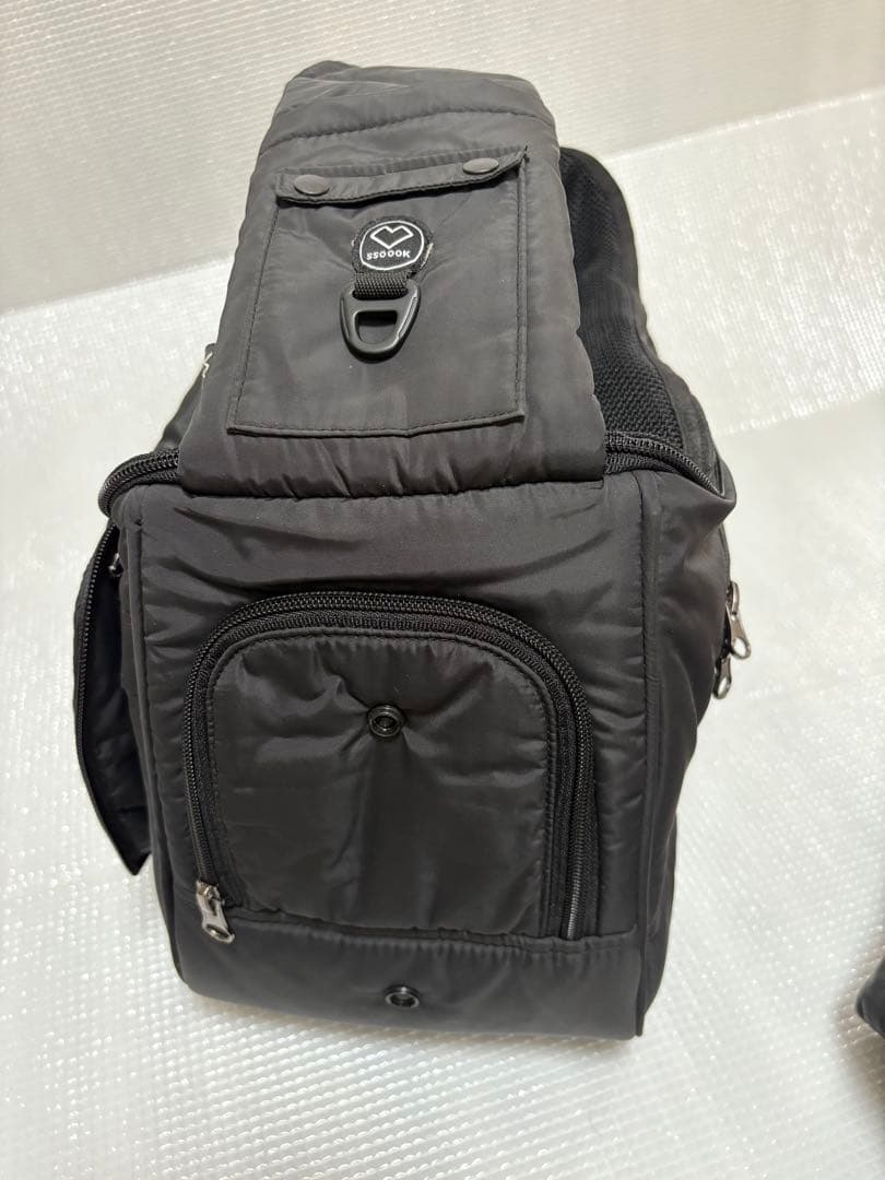 【未使用】SSOOOK スリングバッグ Mサイズ (左)黒