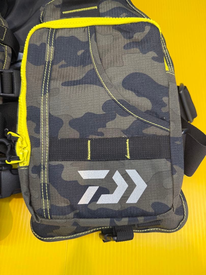 Daiwa カモフラージュ フィッシングベスト美品