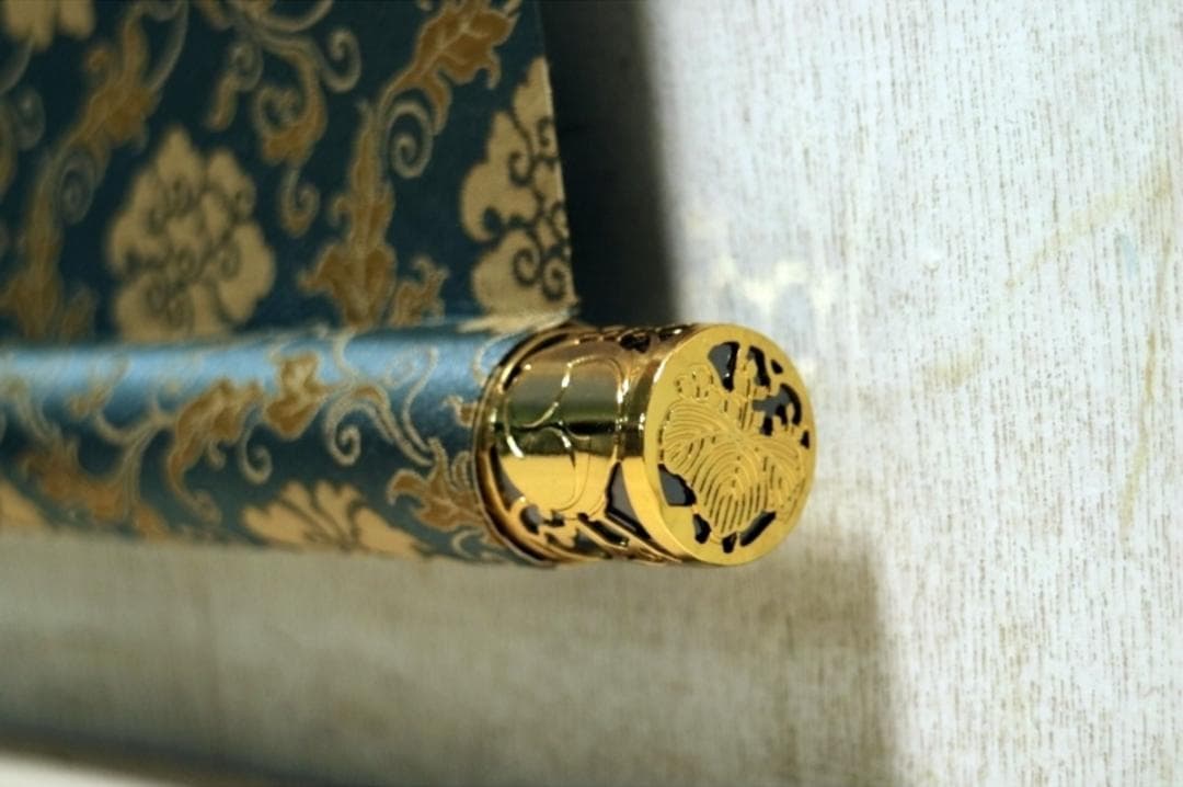 掛軸『西国三十三箇所霊場巡礼満願御朱印集印譜』絹本 共箱 掛け軸 x190919