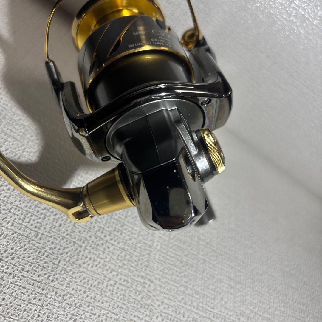 リール BB-X TECHNIUM Mg C3000DXG