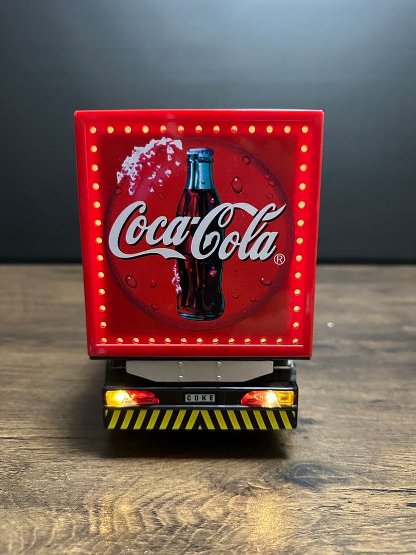 希少　Coca-Cola Truck ラジオコントロールトレーラー　非売品