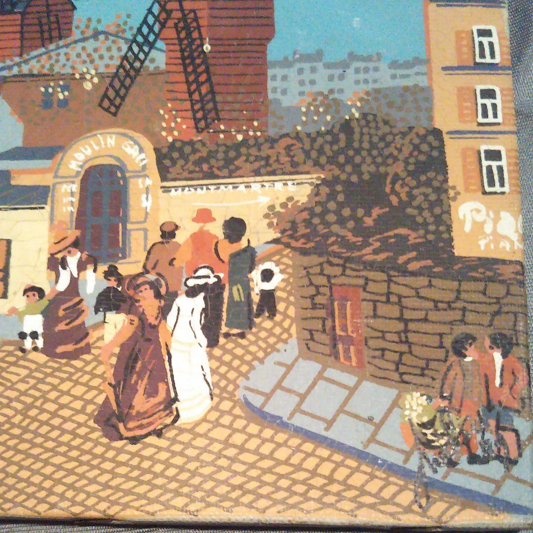 フランス　パリ　モンマルトルの風景　喫茶店で人気　セーヌ川沿い販売店で購入