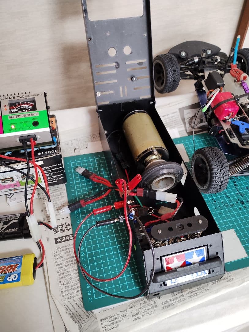 始動・稼働確認済み、京商製２速式エンジン ラジコンカー 本体と付属品