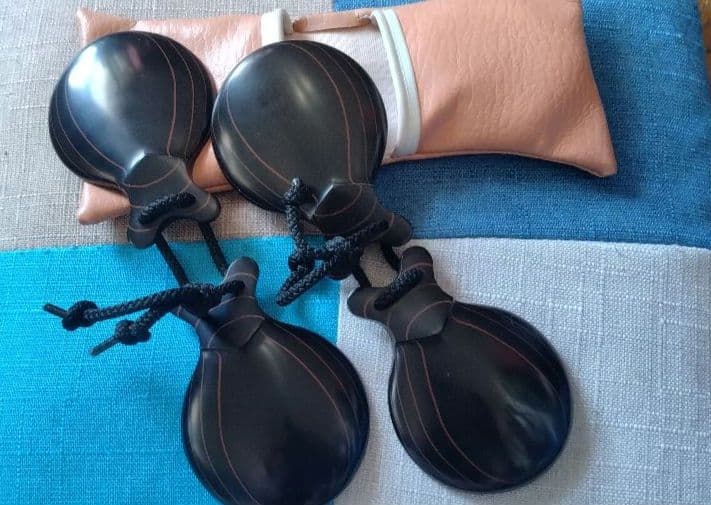 フラメンコ　カスタネット＜デルスール＞赤いラインが美しいベテアダ　フィブラ6号