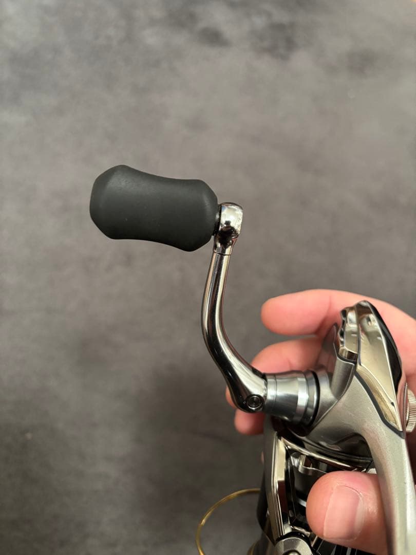 【美品】シマノ　15 ツインパワー　2500HGS