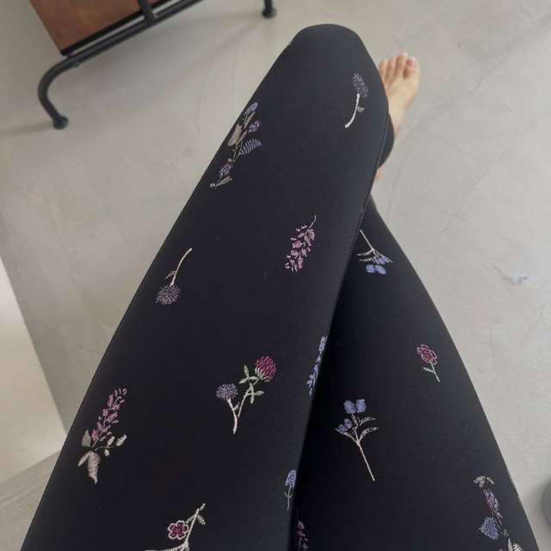 スカーラ sukala レギンス　花柄　黒　S ホットヨガ　LAVA ピラティス