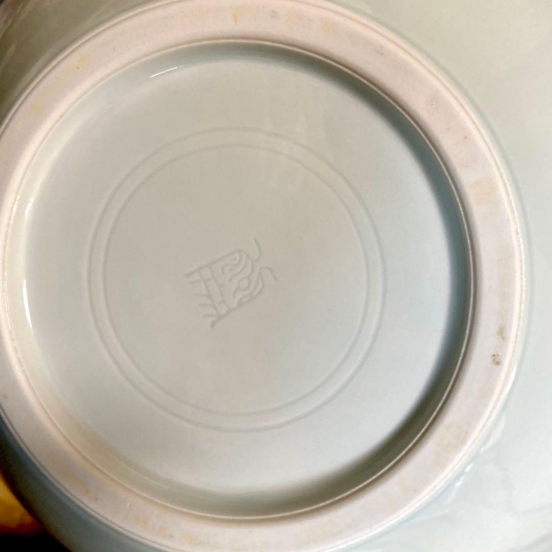 砥部焼 八瑞窯　白磁細口飾瓶 ／ 飾り壺 置物