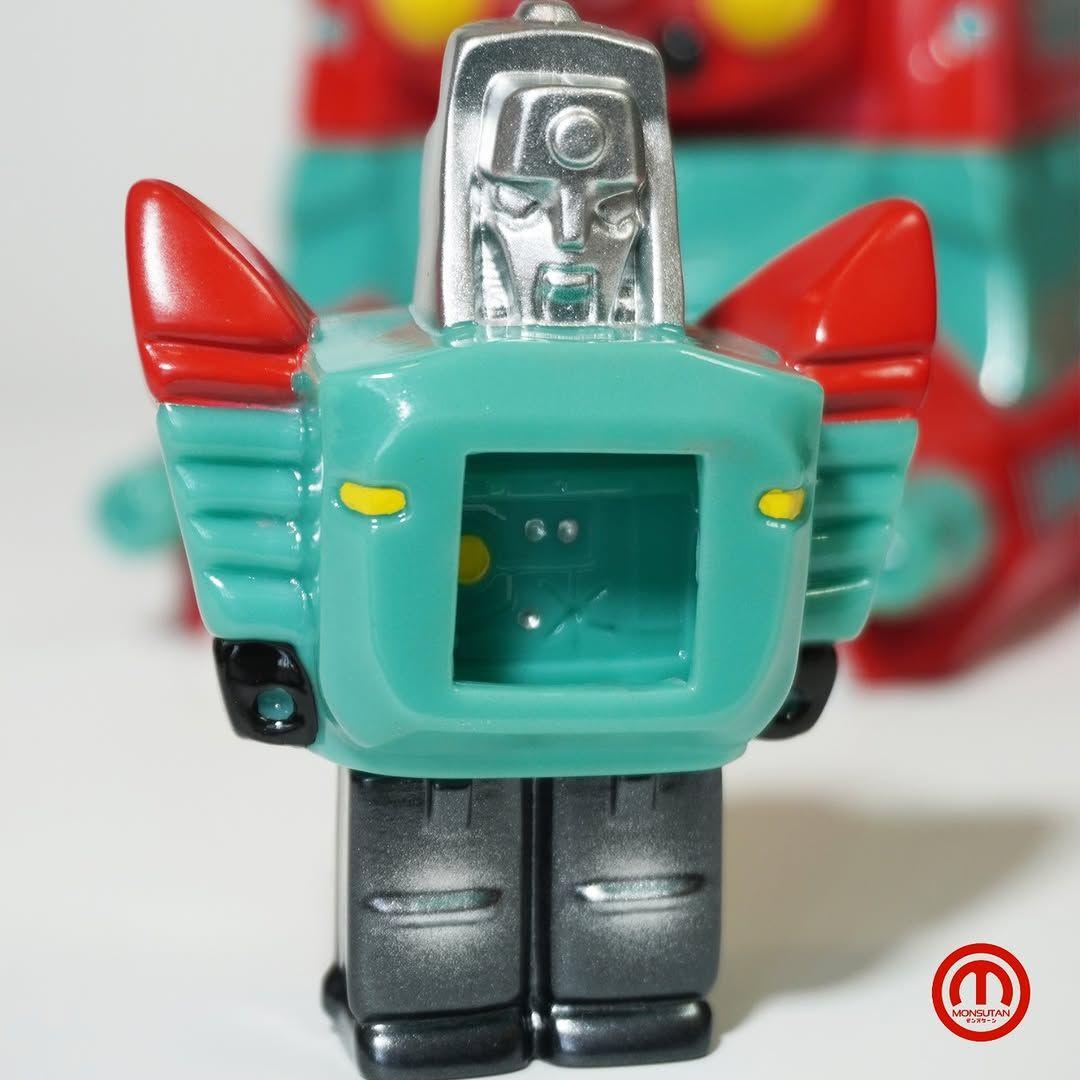 MONSUTAN コスモ大基地 ILUILU UZUMARK イルイル hxs