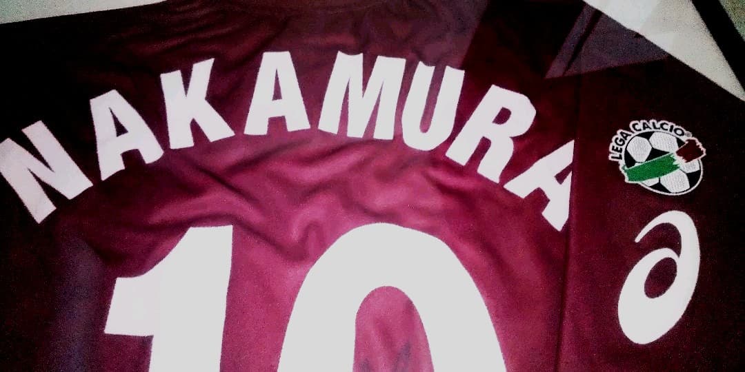 中村俊輔さんサイン入り　レッジーナユニホーム