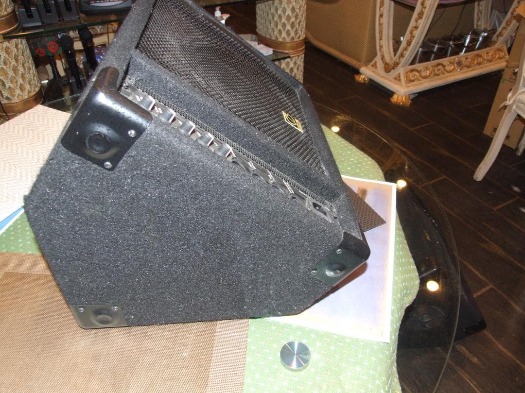 (1)Classic Pro クラシックプロ CP10MP パワードスピーカー