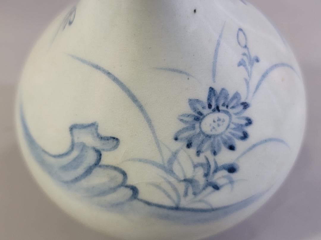 李朝染付 秋草紋 面取徳利 白磁 草花文花瓶 一輪挿し DT767