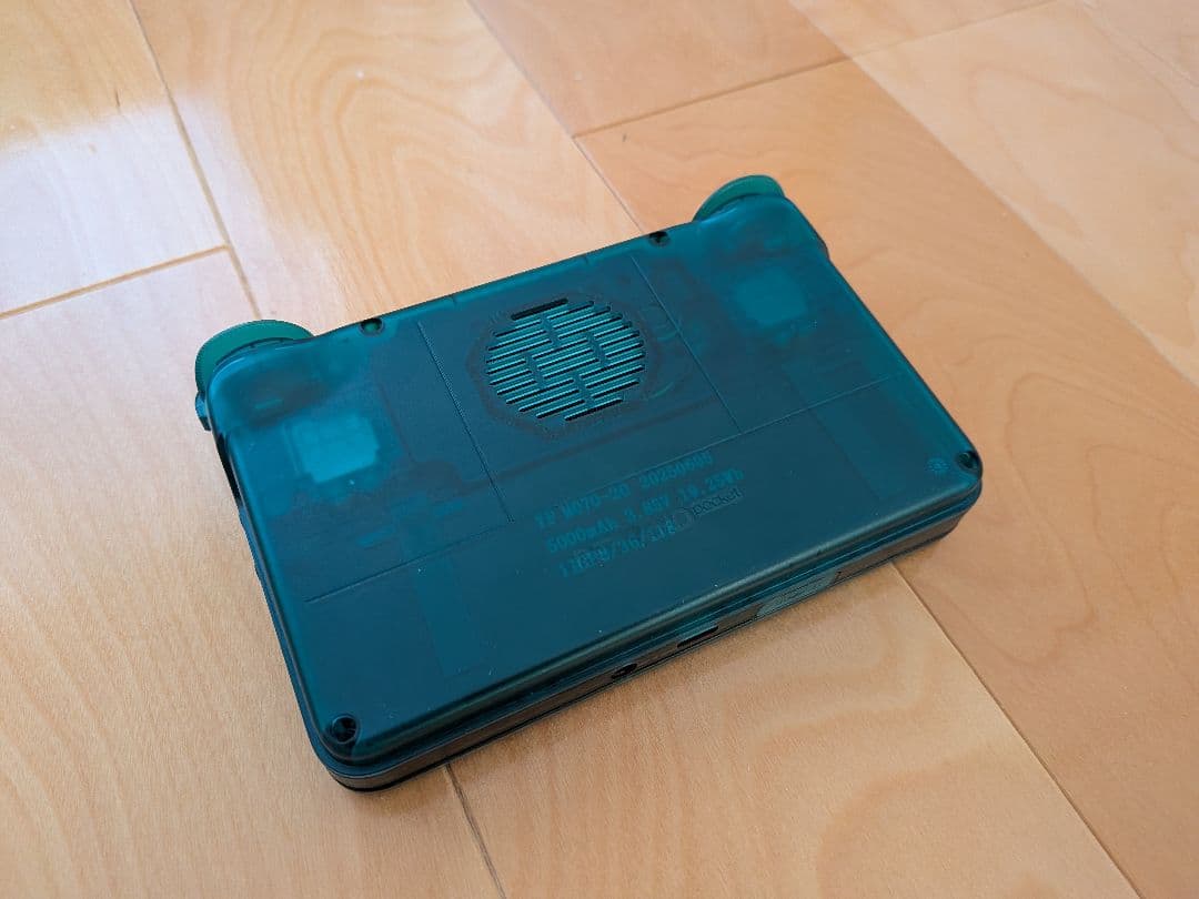 Retroid pocket flip 2　Androidゲーム機