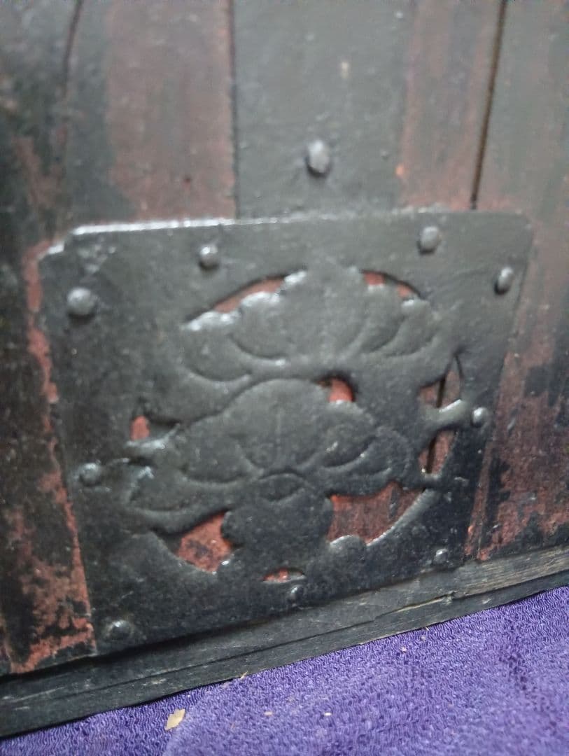 江戸時代後期幕末頃〜明治時代前年期頃讃岐國蔵出時代古鉄金具付木製船箪笥当時物