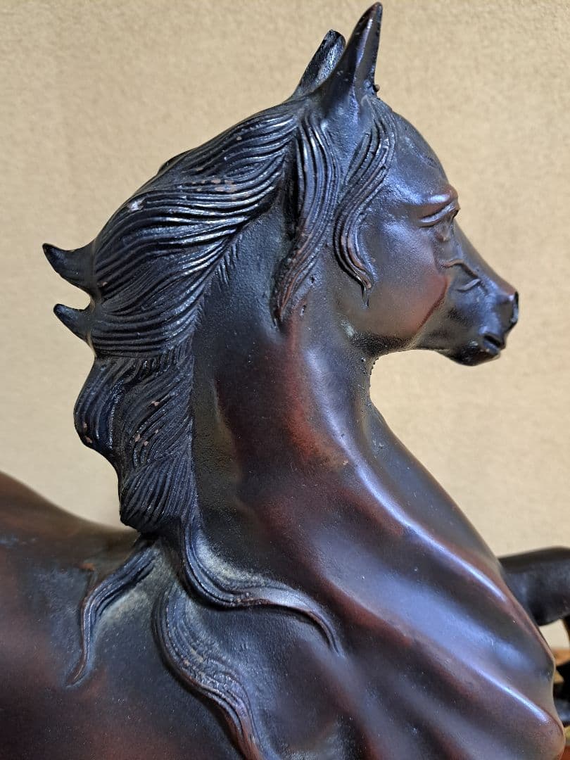 昭和《美術鋳物》駿馬の置物(大型) 木製台座付き