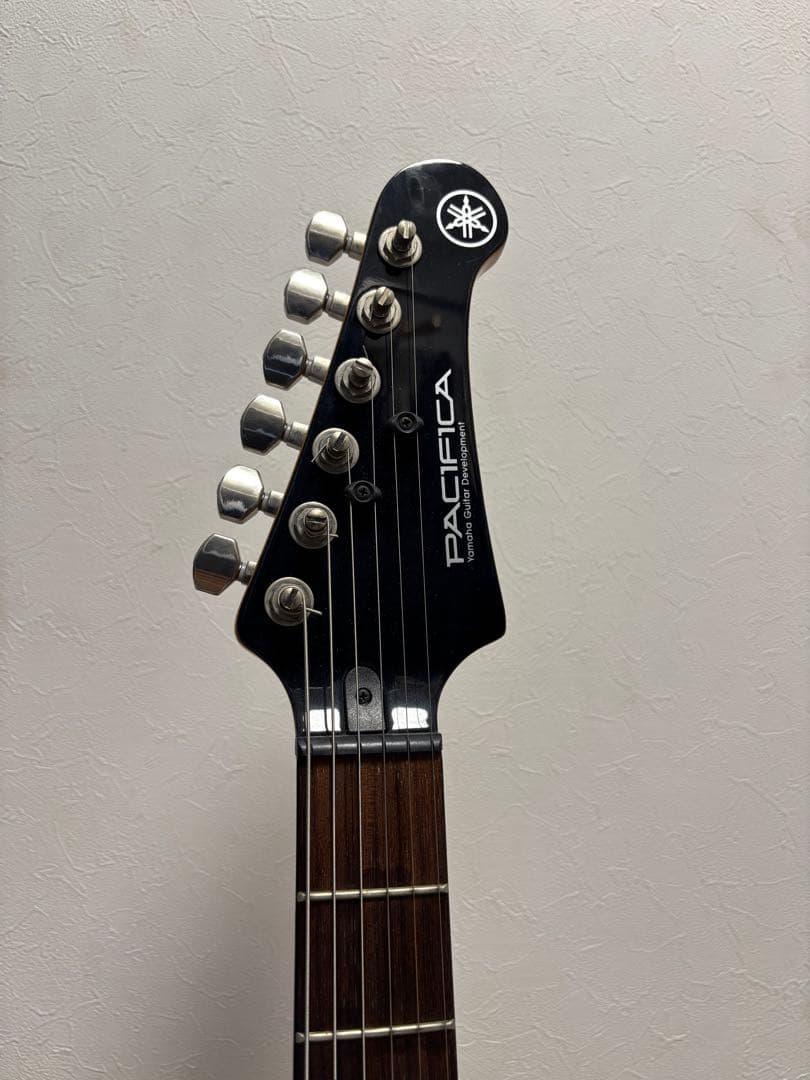 YAMAHA Pacifica611 HFM トランスルーセントブラック