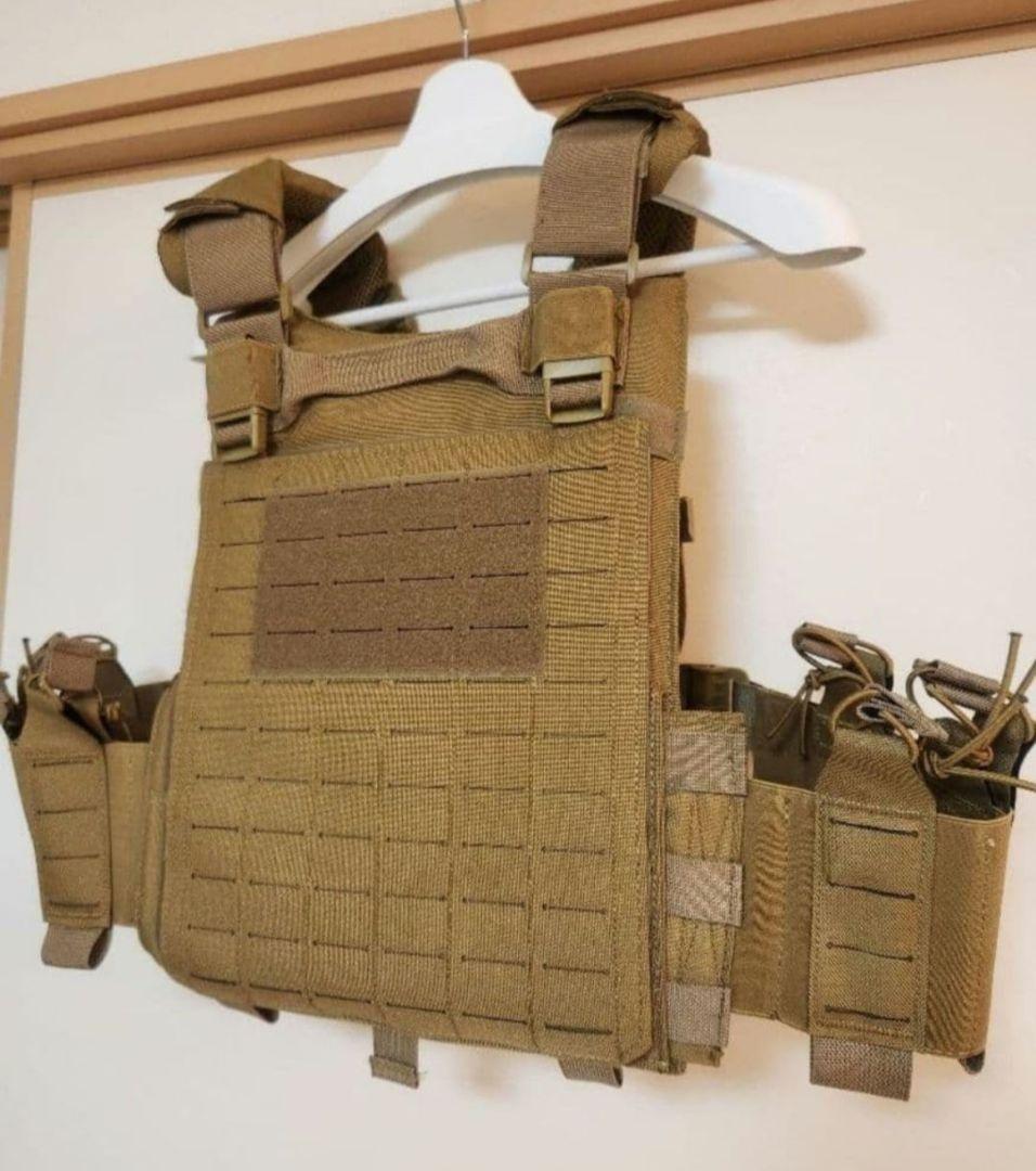 プレートキャリア、 MOELLシステム、 CB(コヨーテブラウン)、プレキャリ