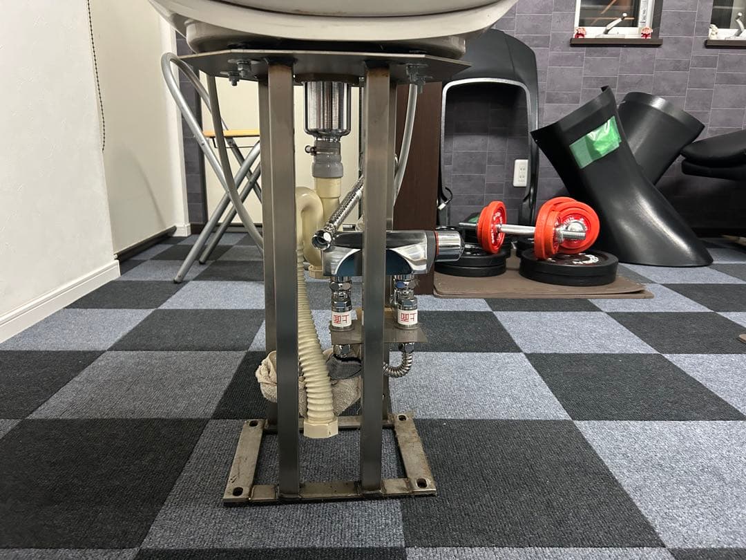 黒 スタイリングチェアとシャンプー台セット