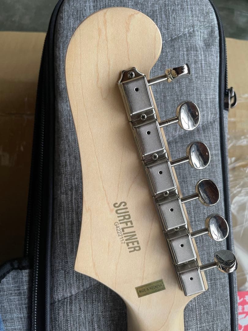 GUILD Surfliner White Sage サーフライナー　試奏のみ