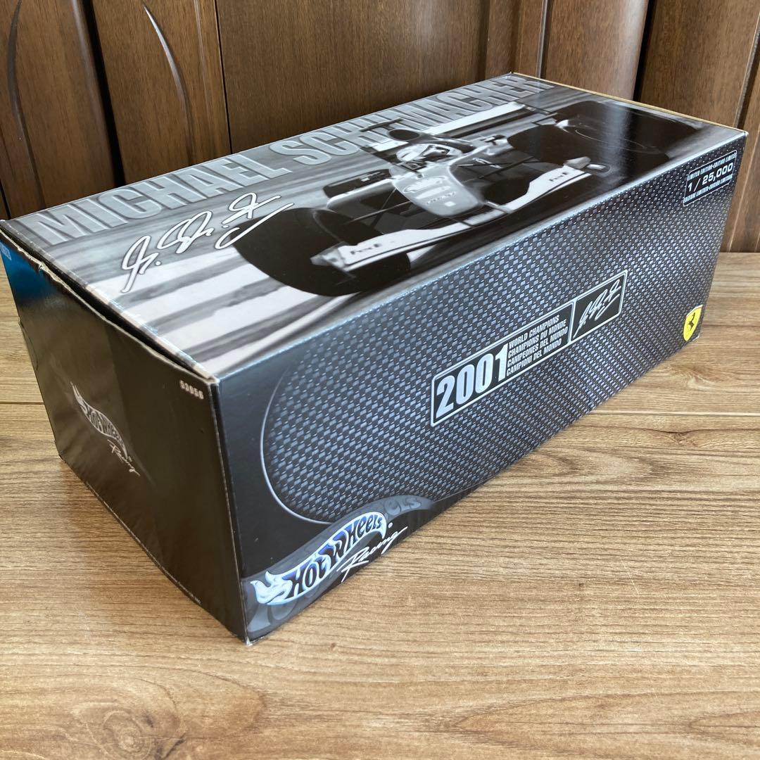 ホットウィール1/18フェラーリF2001Mシューマッハ ワールドチャンピオン