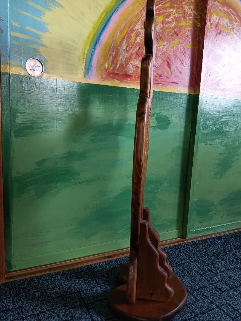 特大　猫型　木製アート彫刻　玄関先など幸せ招く猫