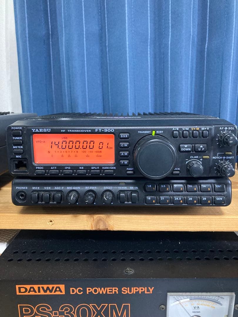 YAESU FT-900 HFトランシーバー